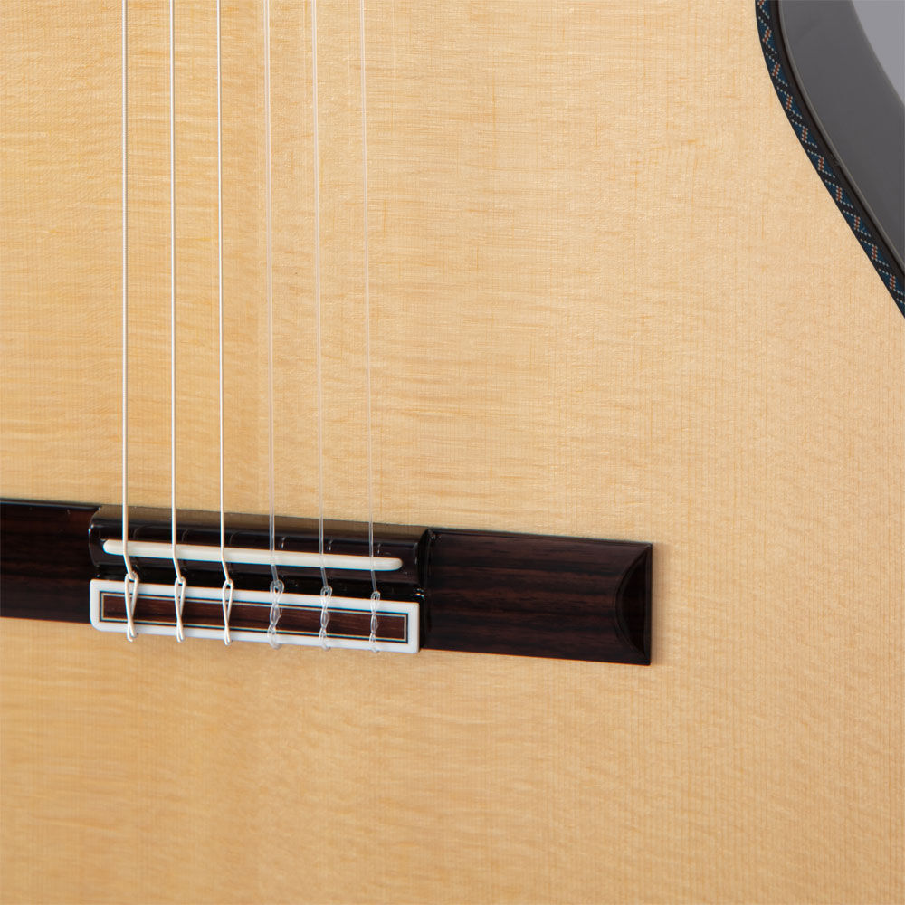 Takamine DH90 Hirade AC/EL Concert Classical Guitar w/Cutaway in Natural Gloss